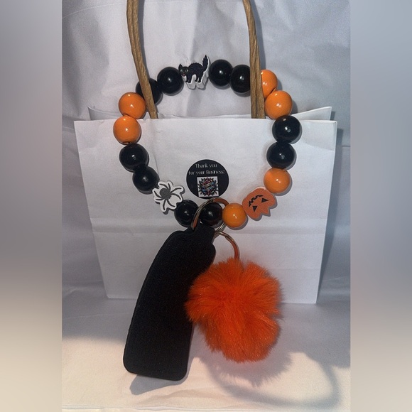 Accessories - Spooky Keychain